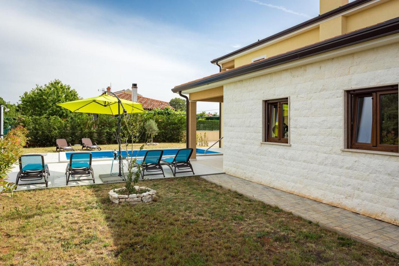Villa Carneol Kaldanija Luaran gambar